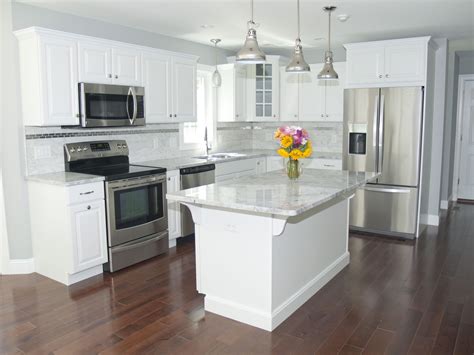 mocha and mahogany cabinets with stainless steel appliances|appliances with white cabinets.